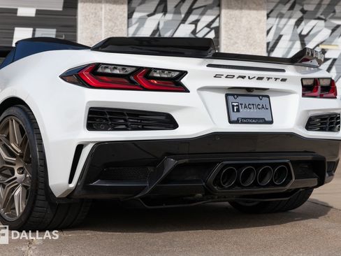 Used 2023 Chevrolet Corvette Z06 image 14