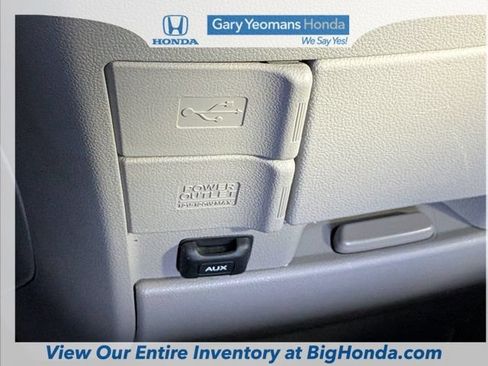 Used 2016 Honda Odyssey EX image 19
