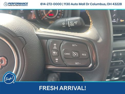 Used 2024 Jeep Gladiator Sport image 16