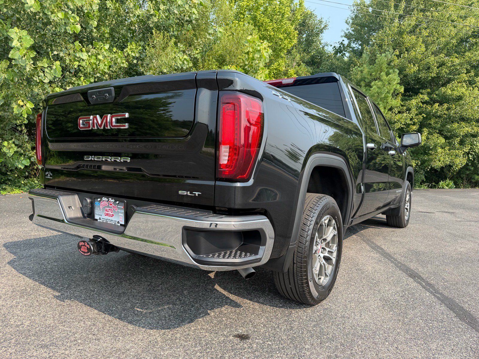 Used 2025 GMC Sierra 1500 SLT AWD/4WD image 23