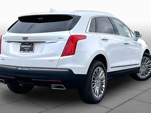 Used 2017 Cadillac XT5 Luxury w/ Driver Awareness Package AWD/4WD image 13
