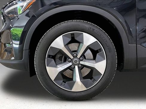 Certified 2023 Volvo XC40 B5 Plus w/ Climate Package AWD/4WD image 33