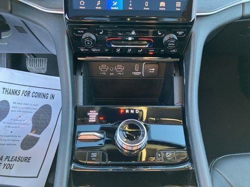 Used 2022 Jeep Grand Cherokee Limited 4xe image 19