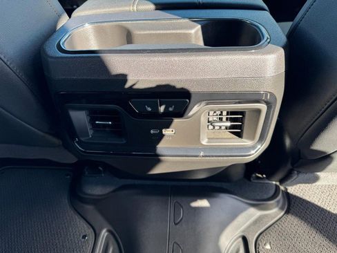 Used 2024 GMC Sierra 1500 AT4 w/ Technology Package image 17
