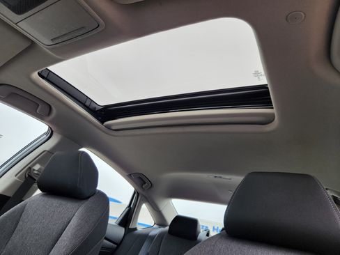 Certified 2023 Honda Accord EX image 15