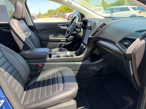Used 2024 Ford Edge SEL w/ Convenience Package AWD/4WD image 11