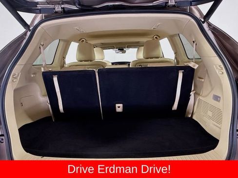 Used 2019 Toyota Highlander XLE FWD image 34