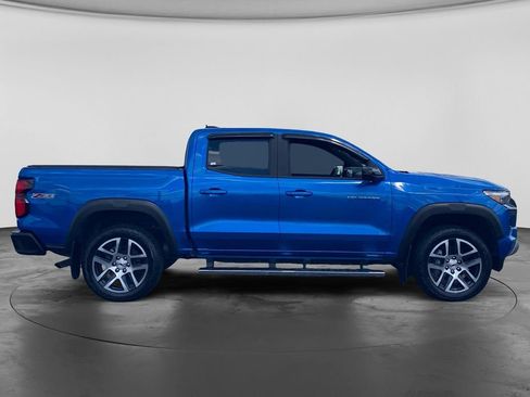 Used 2023 Chevrolet Colorado Z71 w/ Z71 Convenience Package 2 AWD/4WD image 8