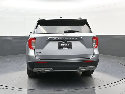 Used 2021 Ford Explorer XLT w/ Equipment Group 202A RWD image 6