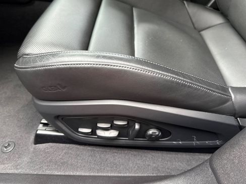 Used 2023 Porsche Taycan GTS image 14