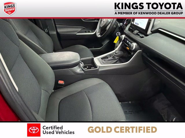 Used 2024 Toyota RAV4 LE FWD image 10