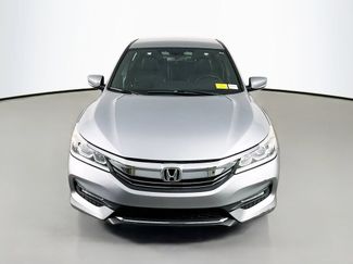 Used 2017 Honda Accord Sport video 2