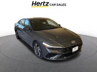 Used 2025 Hyundai Elantra SEL video 1