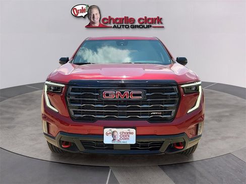 New 2025 GMC Acadia AT4 w/ Super Cruise Package image 8