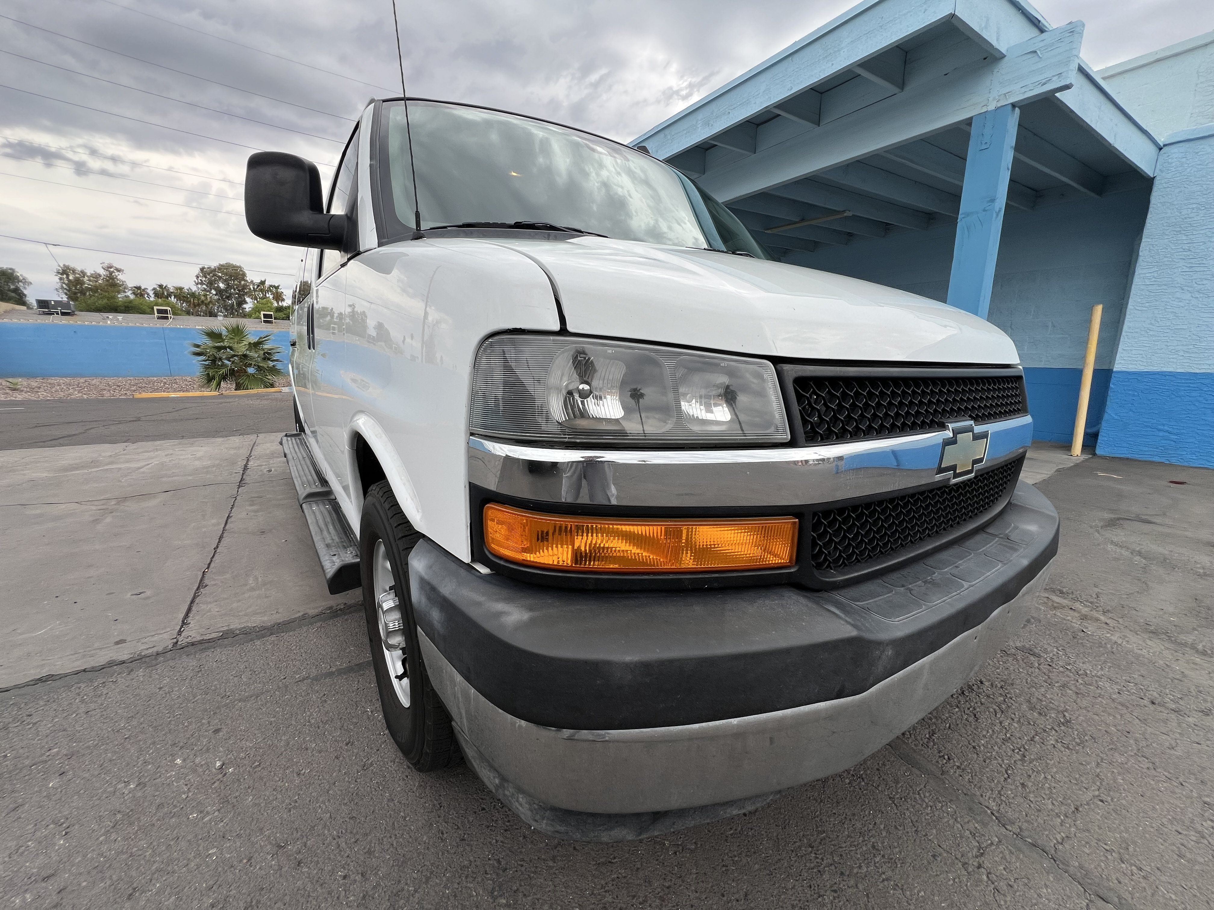 Used 2019 Chevrolet Express 3500 LT w/ LT Preferred Equipment Group RWD image 1
