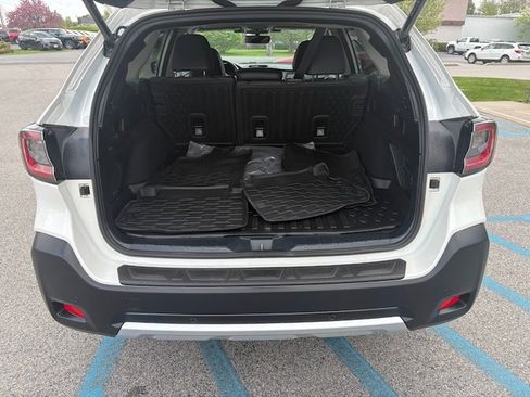 Used 2024 Subaru Outback Limited AWD/4WD image 7