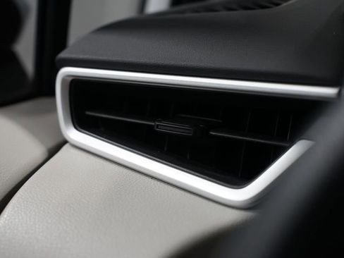 Certified 2025 Toyota Corolla LE image 23