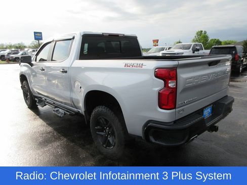 Used 2020 Chevrolet Silverado 1500 LT Trail Boss image 3