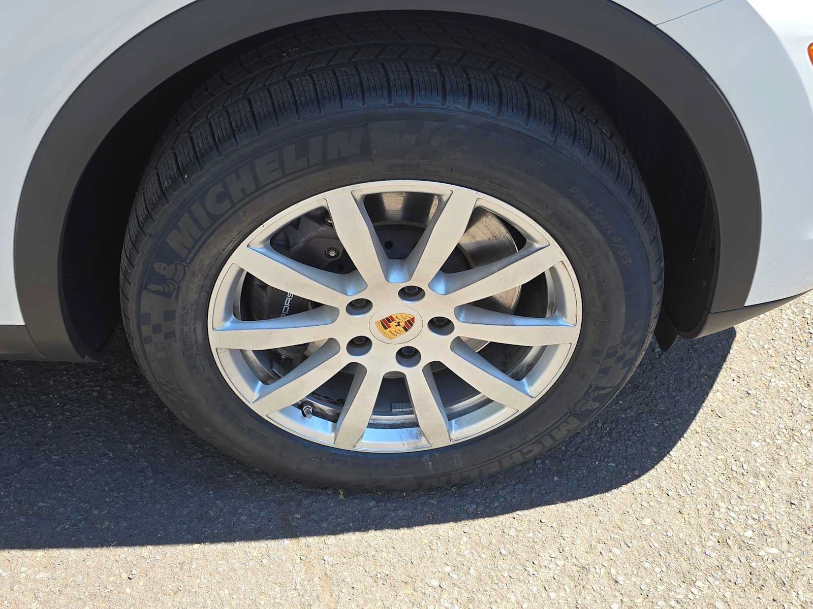 Used 2021 Porsche Cayenne AWD/4WD image 9