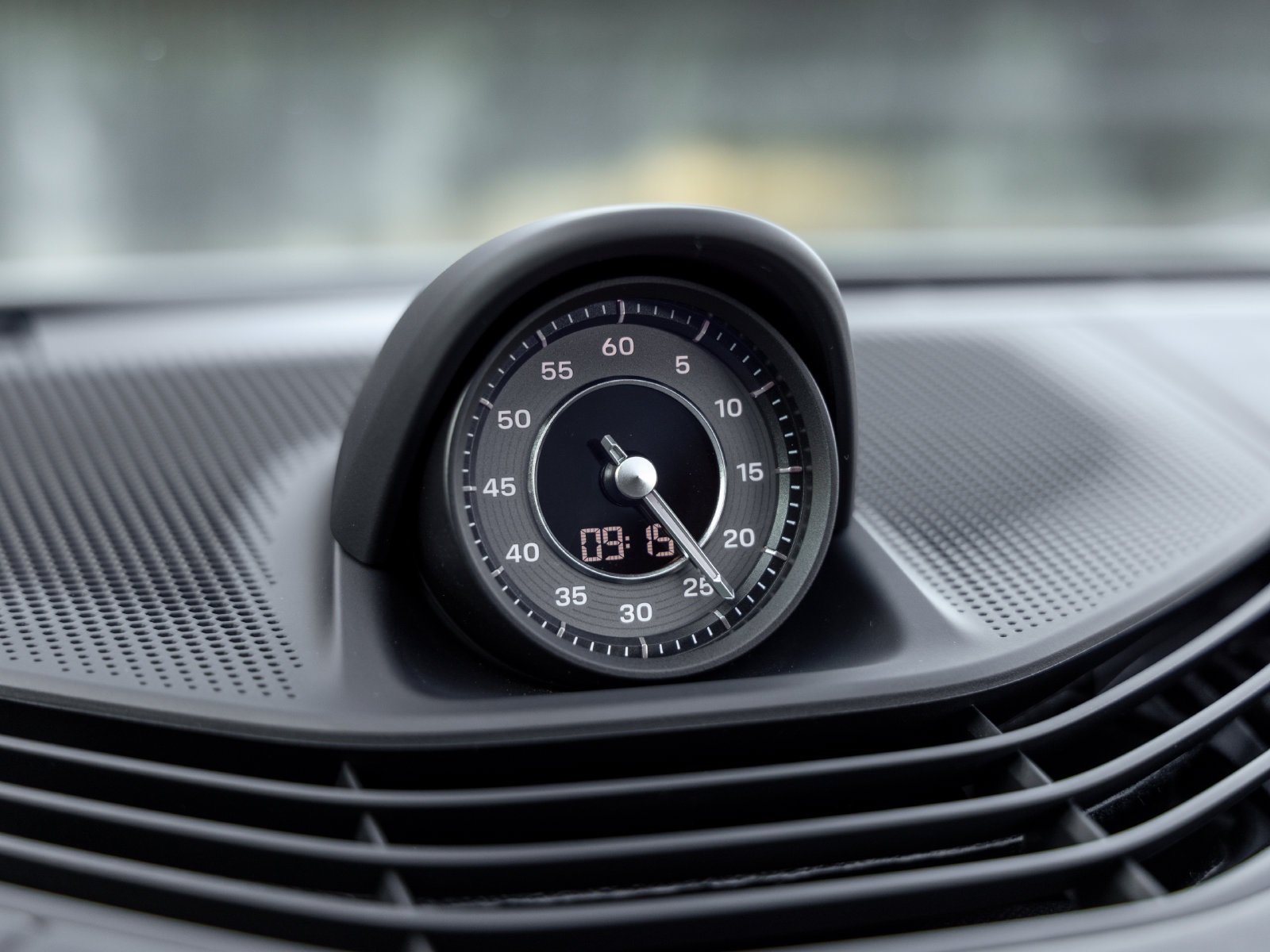 Certified 2021 Porsche Taycan Turbo S AWD/4WD image 36