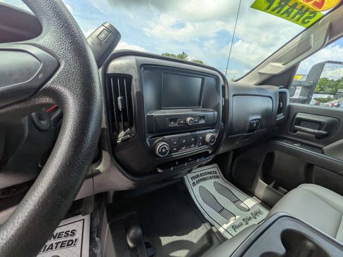 Used 2016 GMC Sierra 2500 4x4 Crew Cab w/ Sierra Convenience Package image 14