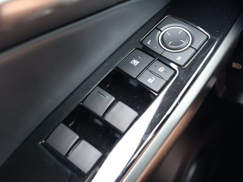 Used 2025 Lexus IS 350 F Sport RWD image 13