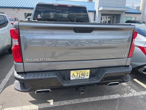 Used 2019 Chevrolet Silverado 1500 LT Trail Boss AWD/4WD image 2