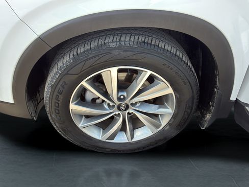 Used 2020 Hyundai Santa Fe SEL w/ Convenience + Premium Package FWD image 38