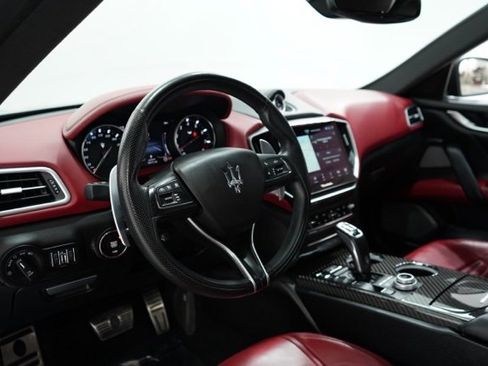 Used 2022 Maserati Ghibli Trofeo image 14