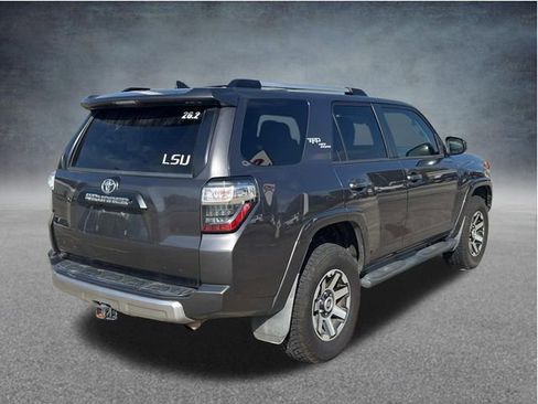 Used 2018 Toyota 4Runner TRD Off-Road AWD/4WD image 11