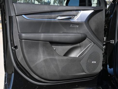 New 2026 Cadillac XT5 Sportv w/ LPO, Onyx Lite Package image 19