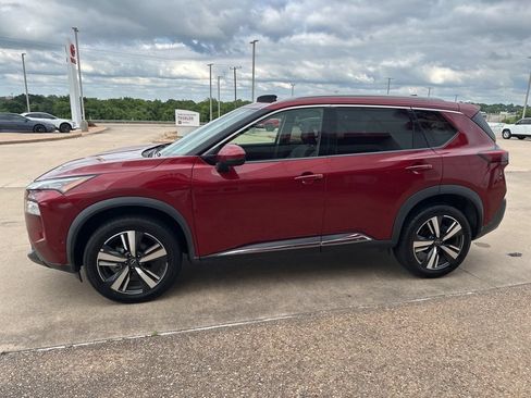 Used 2023 Nissan Rogue SL w/ SL Premium Package AWD/4WD image 4