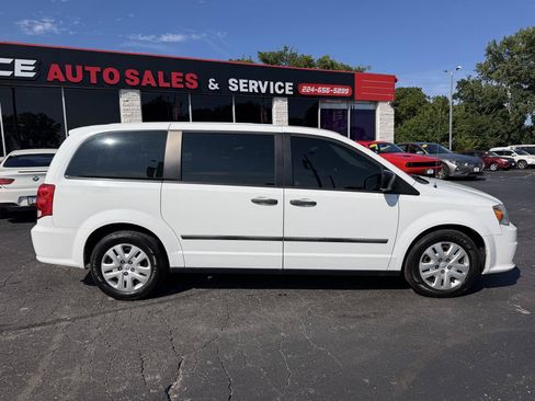 Used 2015 Dodge Grand Caravan American Value Package FWD image 8