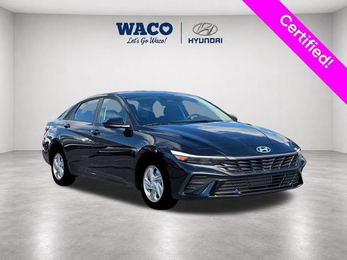 Used 2026 Hyundai Elantra SE FWD image 1