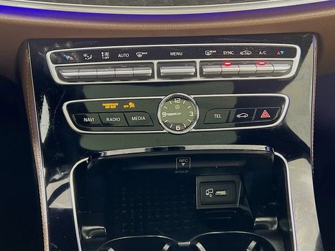 Used 2017 Mercedes-Benz E 300 4MATIC image 18