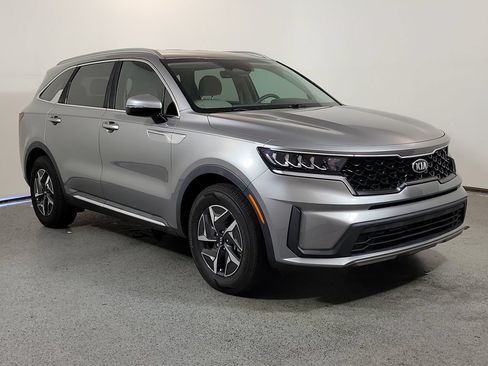 Used 2021 Kia Sorento S FWD image 1