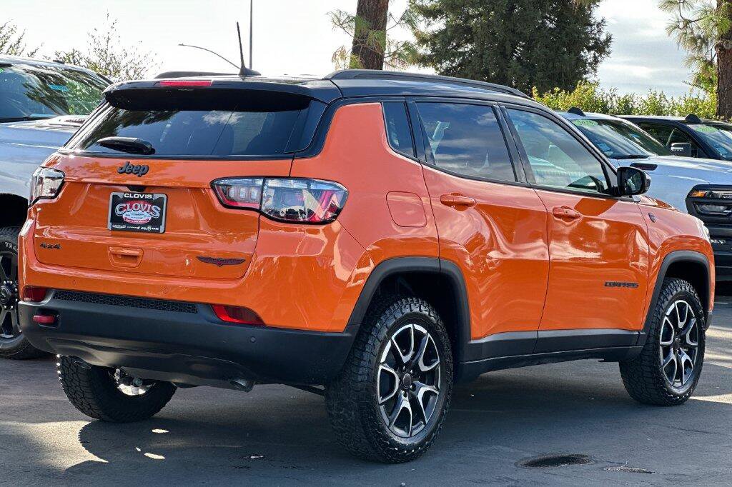 New 2026 Jeep Compass Trailhawk AWD/4WD image 4