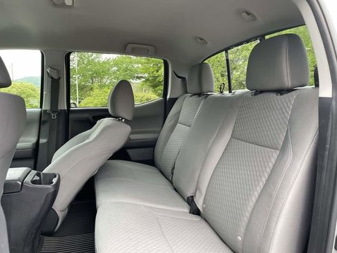 Used 2023 Toyota Tacoma SR AWD/4WD image 16