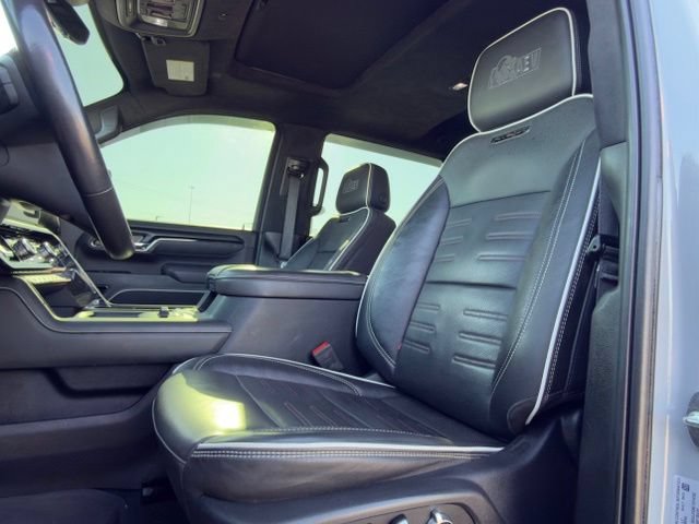 Used 2024 GMC Sierra 2500 AT4X w/ AT4X AEV Edition AWD/4WD image 14