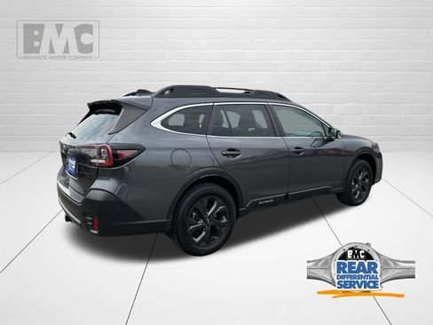 Used 2021 Subaru Outback Onyx Edition XT AWD/4WD image 3