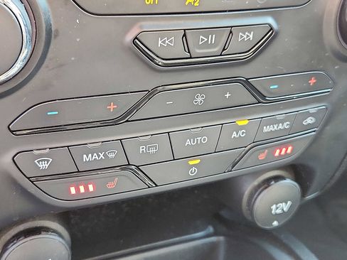 Used 2022 Ford Ranger Lariat w/ Tremor Off-Road Package AWD/4WD image 14
