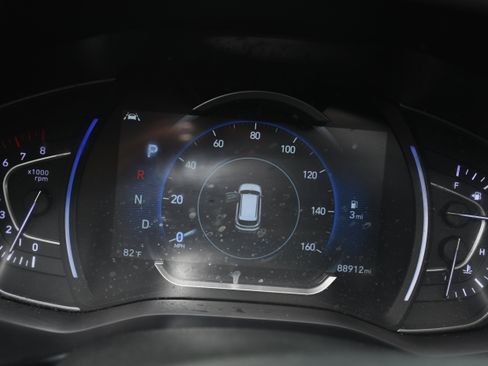 Used 2020 Hyundai Santa Fe Limited FWD image 15