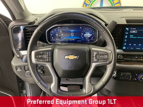 Used 2024 Chevrolet Silverado 1500 LT image 8