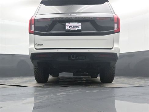 Used 2025 Ford Expedition Tremor image 43