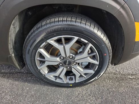 Used 2022 Kia Seltos EX image 17