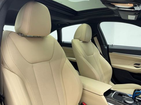 Used 2022 BMW i4 eDrive40 w/ Premium Package image 48