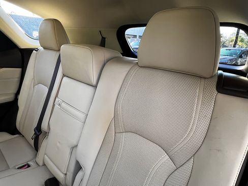 Used 2018 Lexus RX 350L image 33