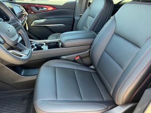 New 2026 Chevrolet Traverse Z71 w/ Enhanced Driving Package AWD/4WD image 12