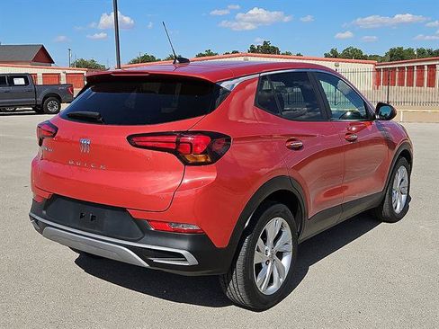 Used 2024 Buick Encore GX Preferred FWD image 4