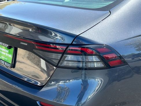 Used 2023 Honda Accord EX image 19